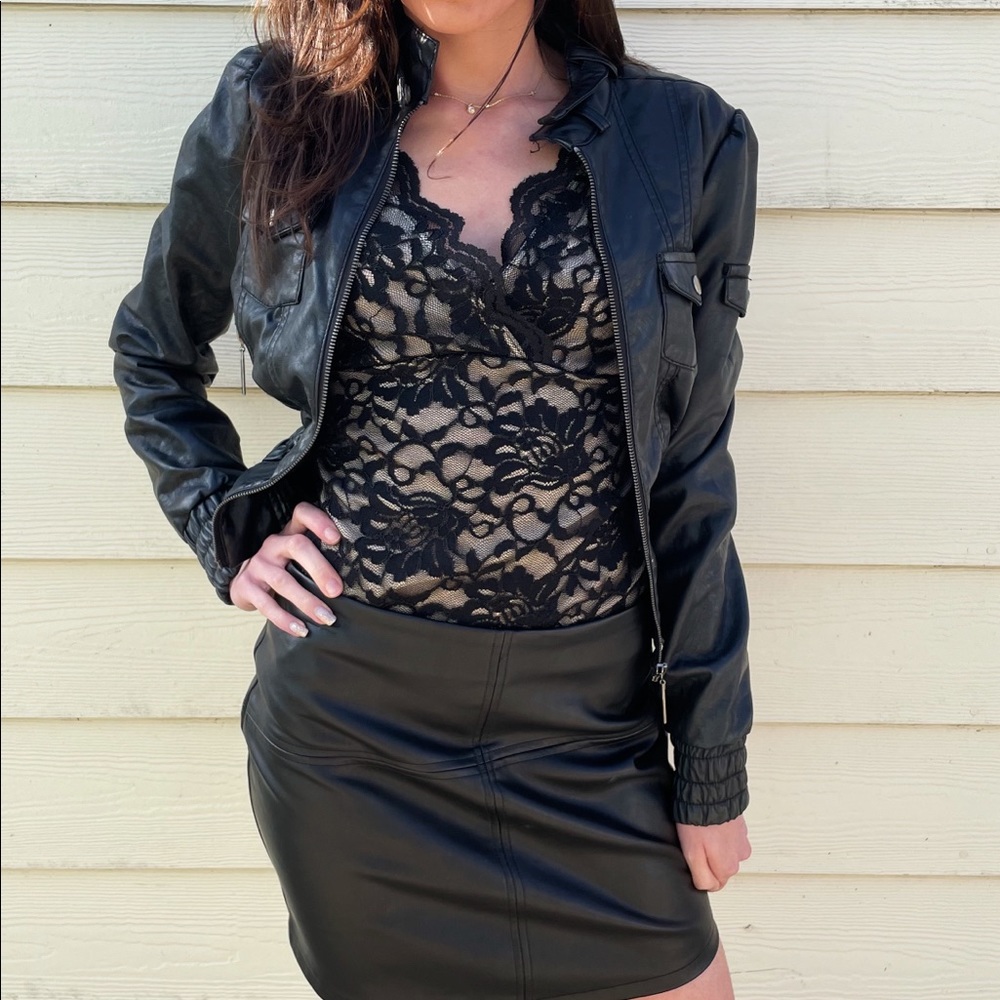 NWT Black Lacey blouse with sweetheart neckline perfect for date night